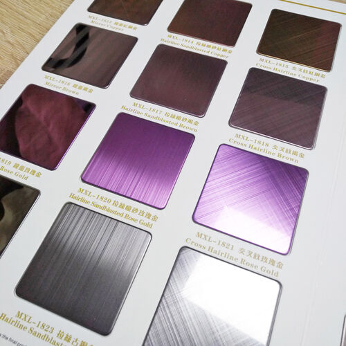 Zastosowanie kolorowych blach ze stali nierdzewnej w ścianach zasłonowych w wysokiej klasy budynkach