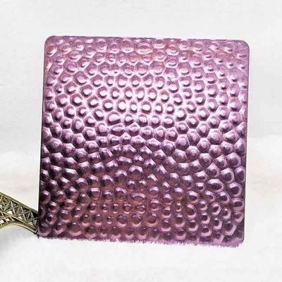 Dobra cena Wielobarwne płyty wykonane na zamówienie ze stali nierdzewnej - instalacje artystyczne i materiały fasady budowlanej w Internecie