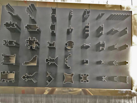 Dobra cena. Listwy ozdobne ze stali nierdzewnej 0,8 mm 2,0 mm Polikształtna powłoka PVD Różowe złoto Czarny Srebrny szczotkowany w Internecie