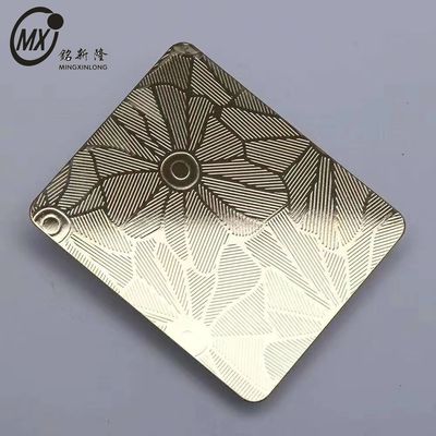 Dobra cena Etching 304 Metal Steel PVD powlekany czworoboczny różne wzory Nierdzewny dzielnik 4 * 10FT w Internecie