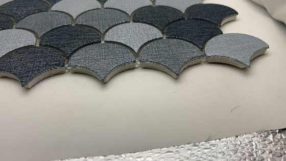 Dobra cena Czarny i mosiężny wodorost Mosaik mozaik porcelanowy mozaik do dekoracji basenu w Internecie