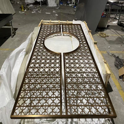 Dobra cena. 304 201 Powierzchnia metalowa linii włosowej Złota Szkło ze stali nierdzewnej Przeszkód salonowy w Internecie