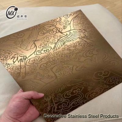 Dobra cena Złoto Niestandardowy Design 304 Kolorowy Etched Nierdzewna Okładka Drzwi Winda Dekoracyjna Płytka Płytka Do Projektu Hotelowego w Internecie