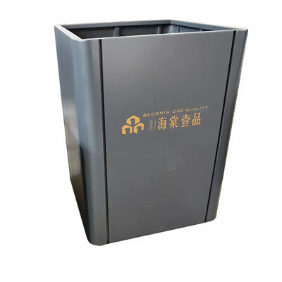 Dobra cena Nowoczesna geometryczna donica ze stali nierdzewnej ze szklanymi wstawkami w Internecie